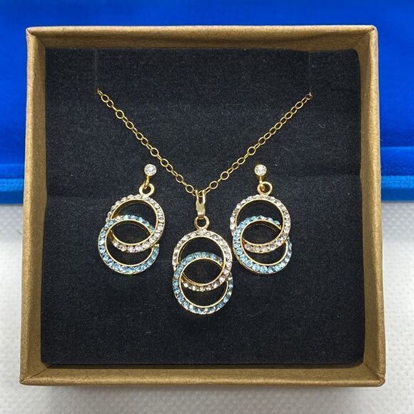💛 14k GF Blue & White Crystal Circles Necklace & Earring Set - Picture 4 of 4